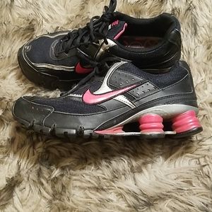 Nike shox m2 size 7 women's